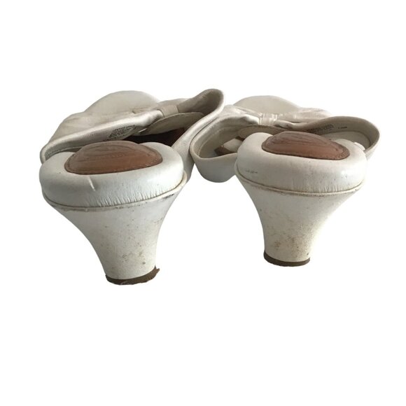 NURCARE- WOMENS WHITE SLIP-ON HEEL SANDALS SIZE 7 - Picture 6 of 8